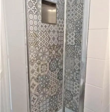 Tagghiate House בית הארחה 3*