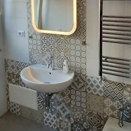 Tagghiate House *